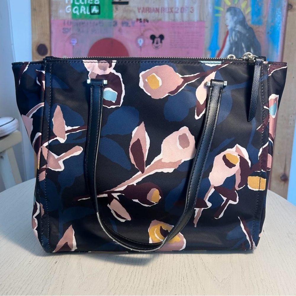 KATE SPADE~ Black Floral Purse - Picture 3 of 9